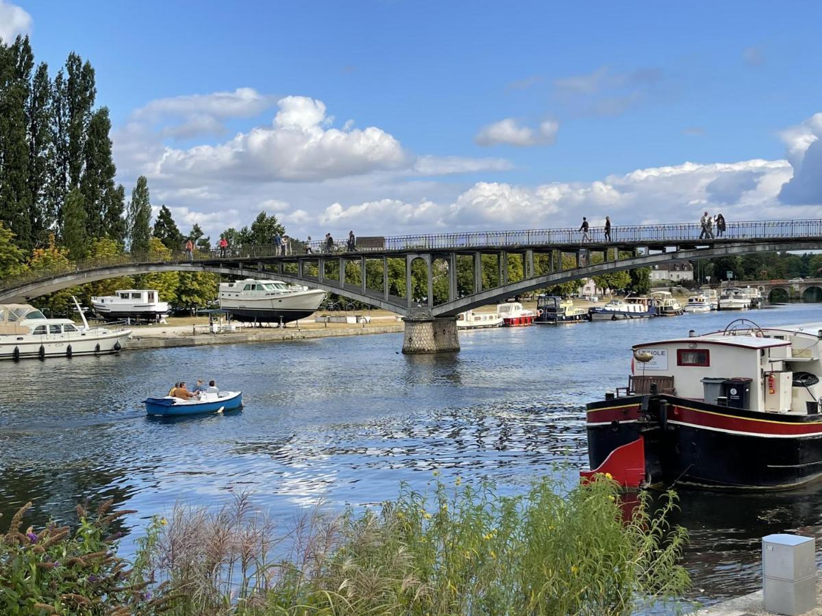Appartement Le Cadet Roussel Auxerre Les Quais Екстер'єр фото